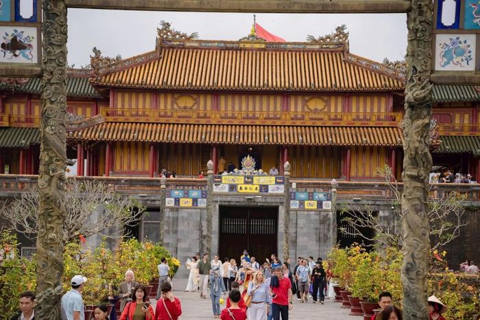 Đại Nội Huế mở cửa đêm miễn phí, du lịch tăng tốc mạnh mẽ - Chuyên Trang Doanh nhân &amp; Công lý - Báo Công Lý