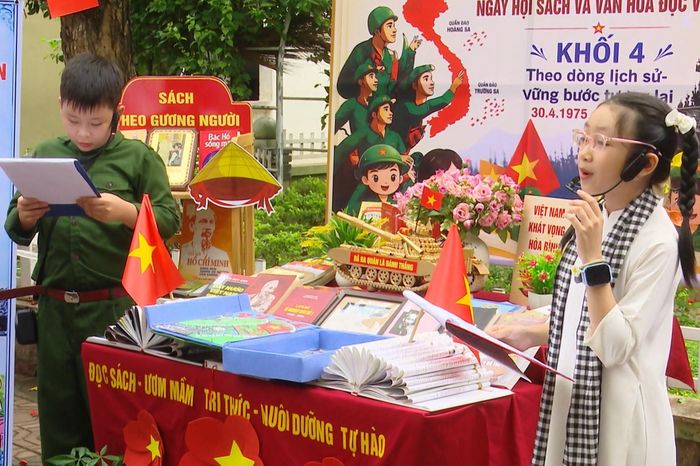 Phường Xuân Đỉnh hưởng ứng Ngày Sách và Văn hóa đọc - Đài Phát thanh và truyền hình Hà Nội