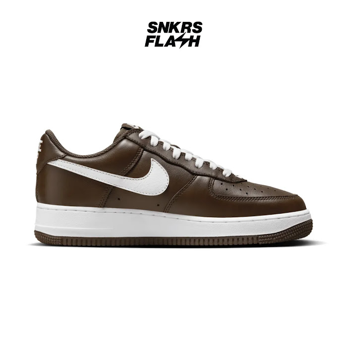 NIKE AIR FORCE 1 LOW RETRO QS CHOCOLATE WHITE - Size 39