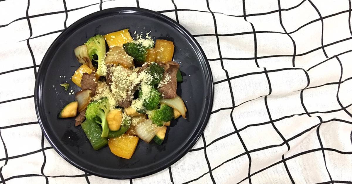 BÒ XÀO RAU CỦ RẮC PHÔ MAI (blw)