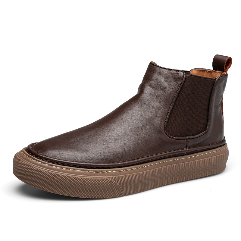 Men's boots made of top-grain leather, lined