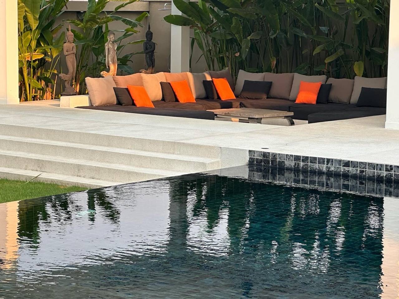 Jomtien Beach Condo S2 - Studio, Floor 10 8