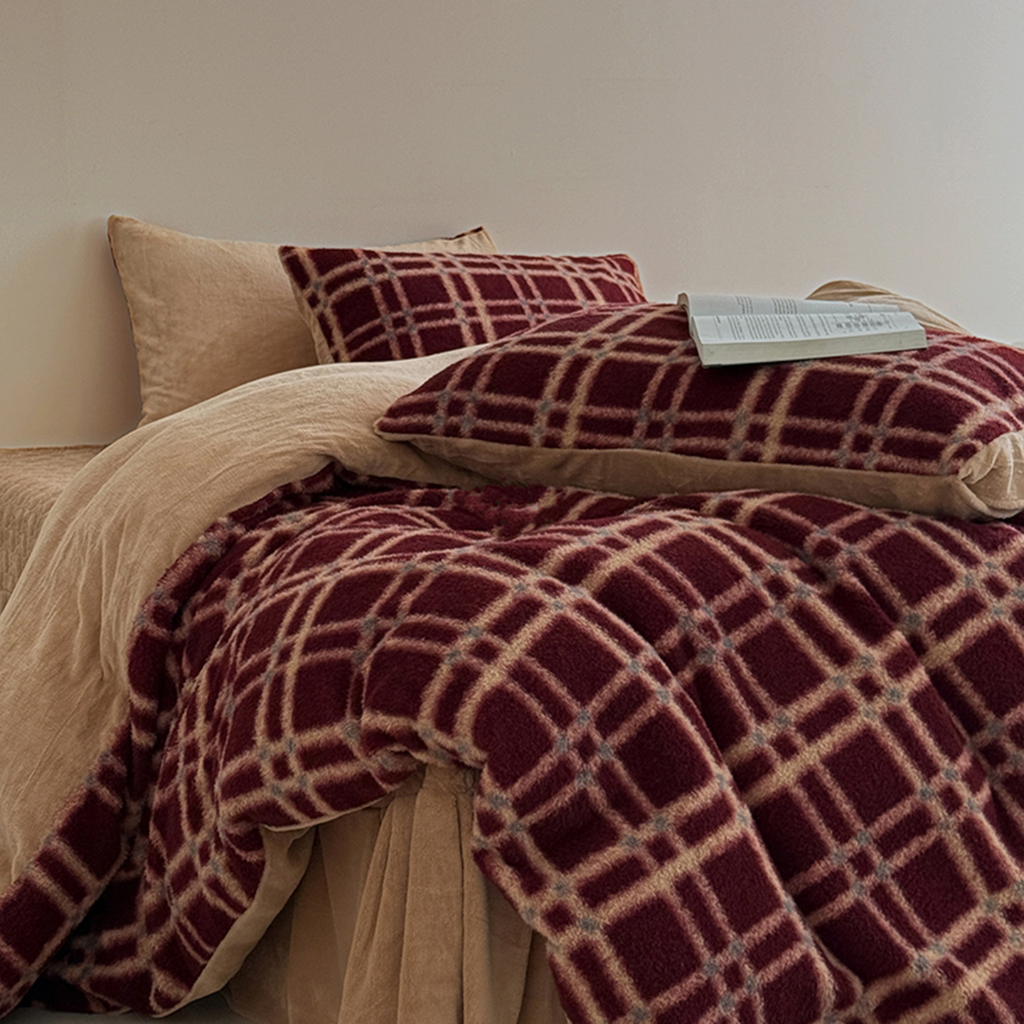 Winter bedding set, milk fiber fleece, geometric pattern