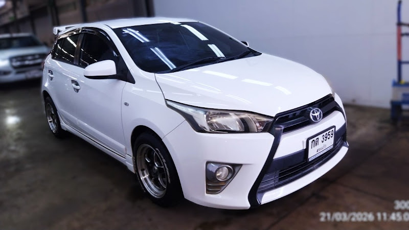 TOYOTA YARIS ECO
