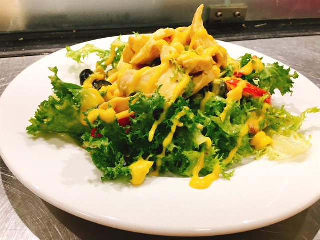 Salad Gà Nướng Tiêu Đen