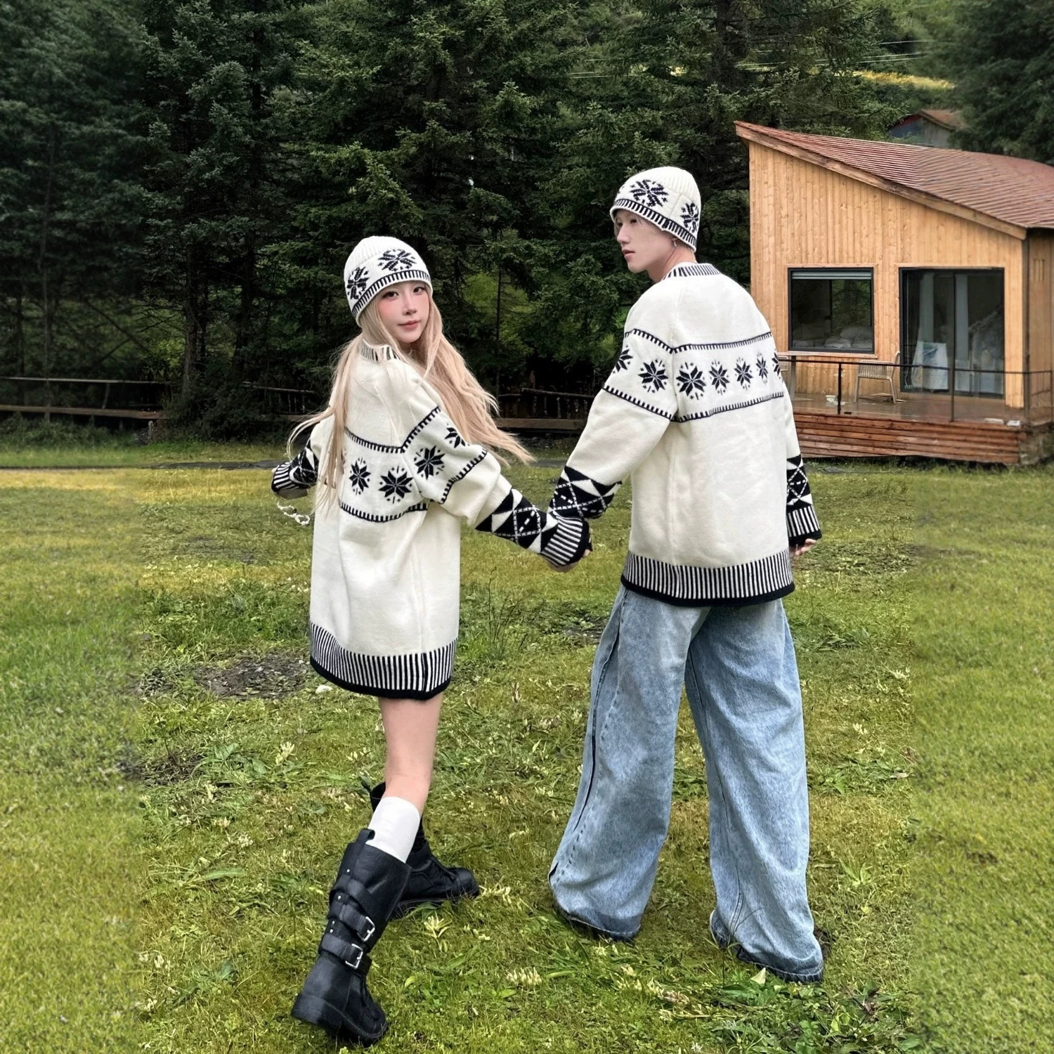Unisex Nordic Style Knitted Sweater
