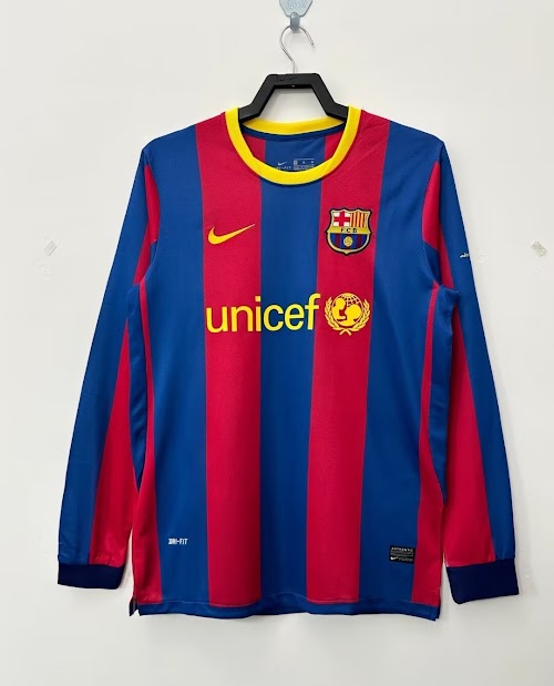 Camiseta local del Barcelona 2010-11 de manga larga.jpeg