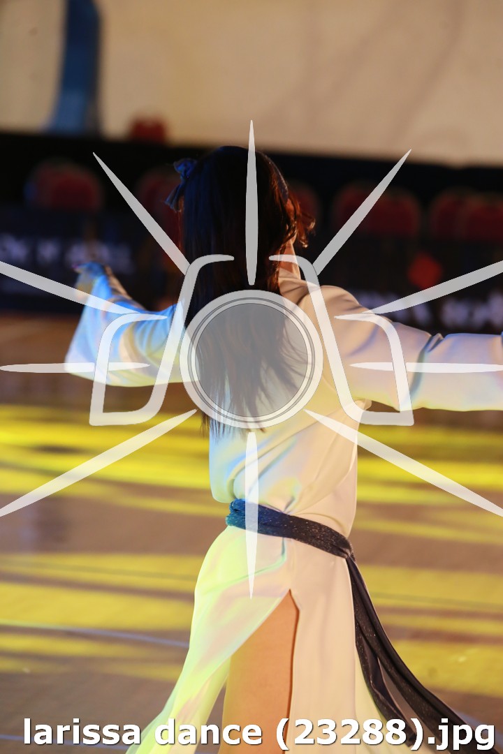 larissa dance (23288).jpg