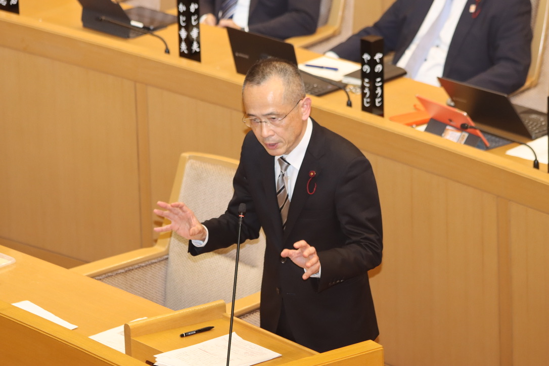 2022年9月の議会での質問の様子
