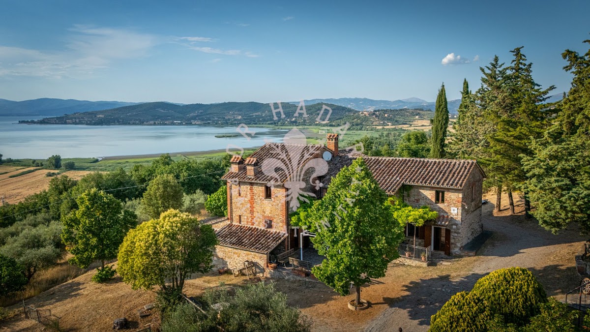 פודרה פוג'ו אל לאגו (Podere Poggio al Lago) — 1