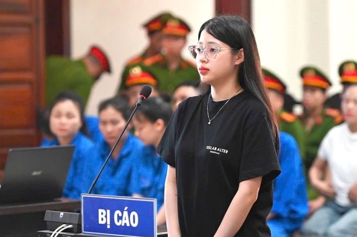 Bạn gái Bùi Đình Khánh lãnh 15 tháng tù treo - Báo VTC News
