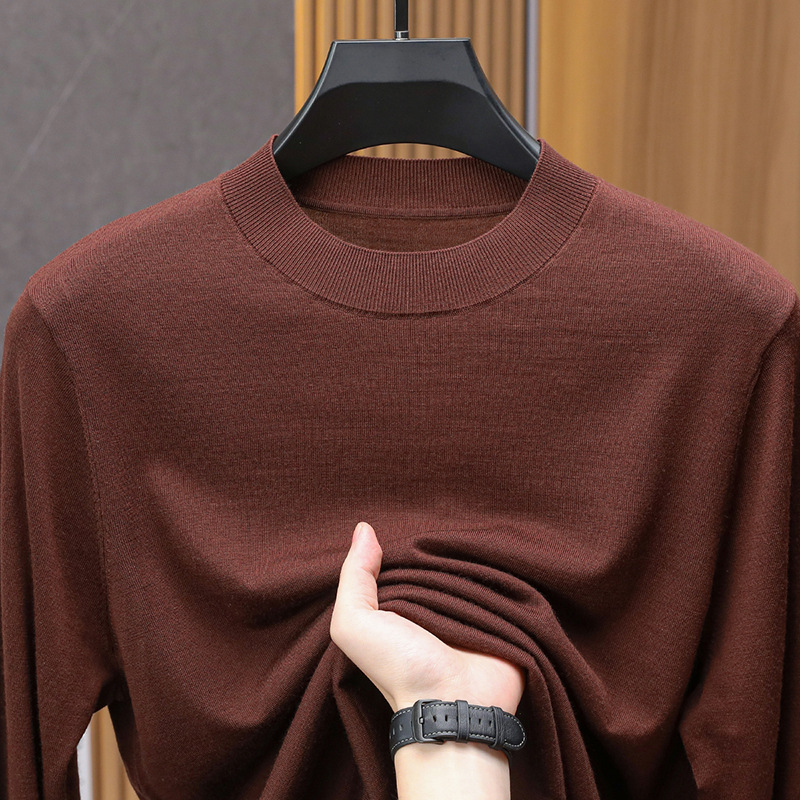 Machine-washable long-sleeve shirt made of virgin wool