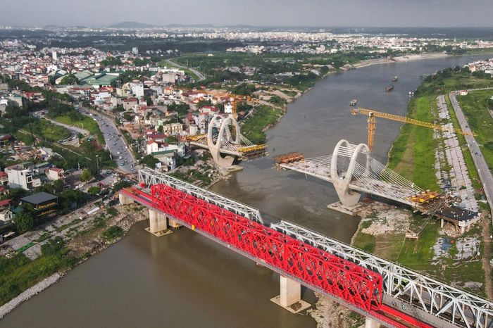 Cầu Đuống mới dự kiến thông xe vào tháng 9 - Đài Phát thanh và truyền hình Hà Nội