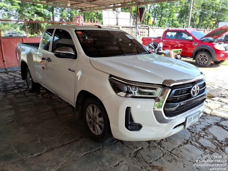 TOYOTA HILUX REVO