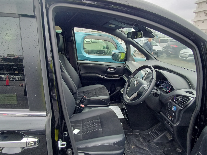 Toyota Esquire