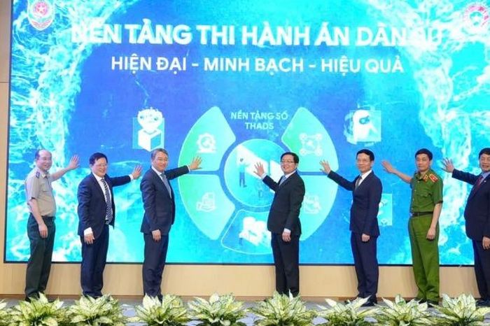 Số hóa toàn trình nghiệp vụ trong thi hành án dân sự - Đài Phát thanh và truyền hình Hà Nội
