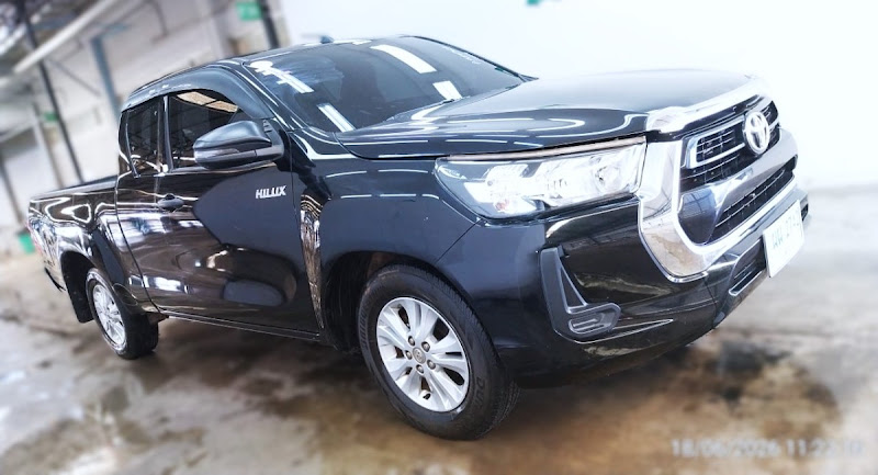 TOYOTA HILUX REVO