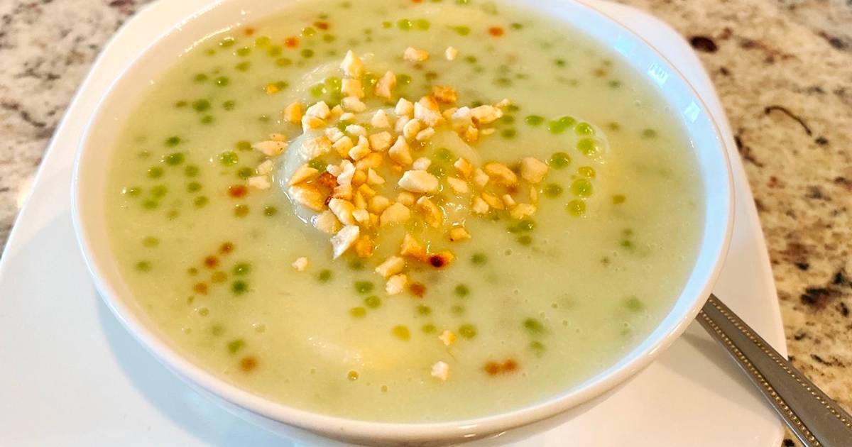 Chè Chuối Bột Báng Nước Cốt Dừa