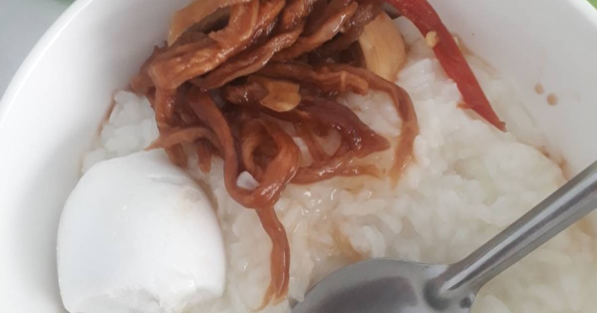 Cháo Trắng Trứng Muối Củ Cải Nhận Nước Tương