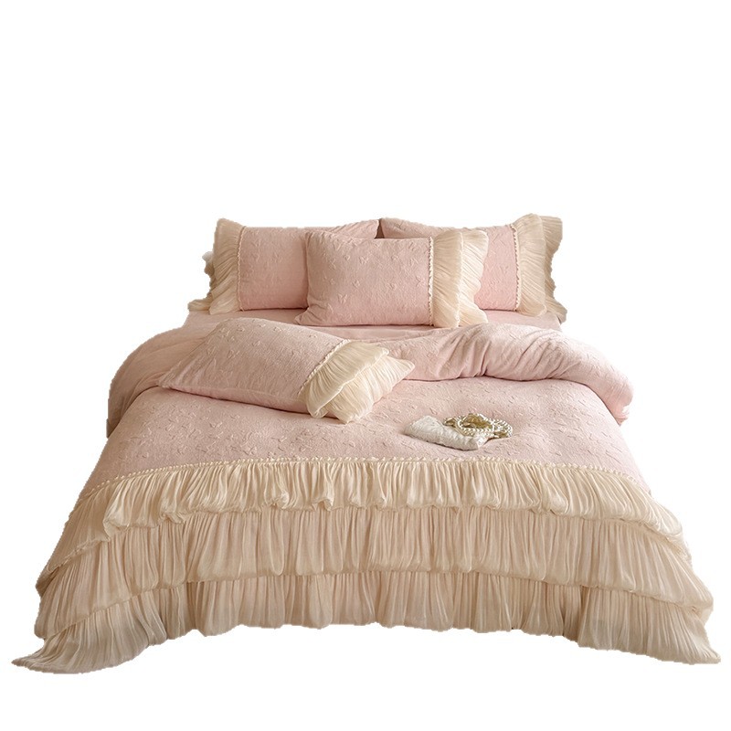 Milk fiber bedding with lace edge, 4-piece