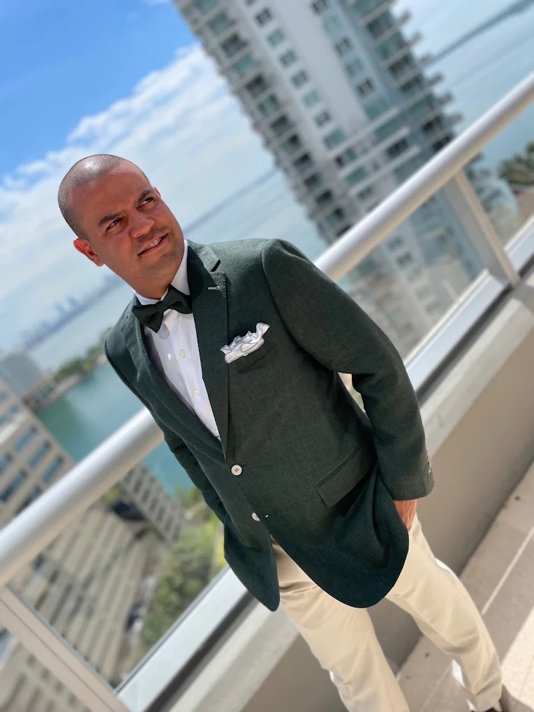 Expert bespoke tailoring consultation in Miami with Bespoke By CB