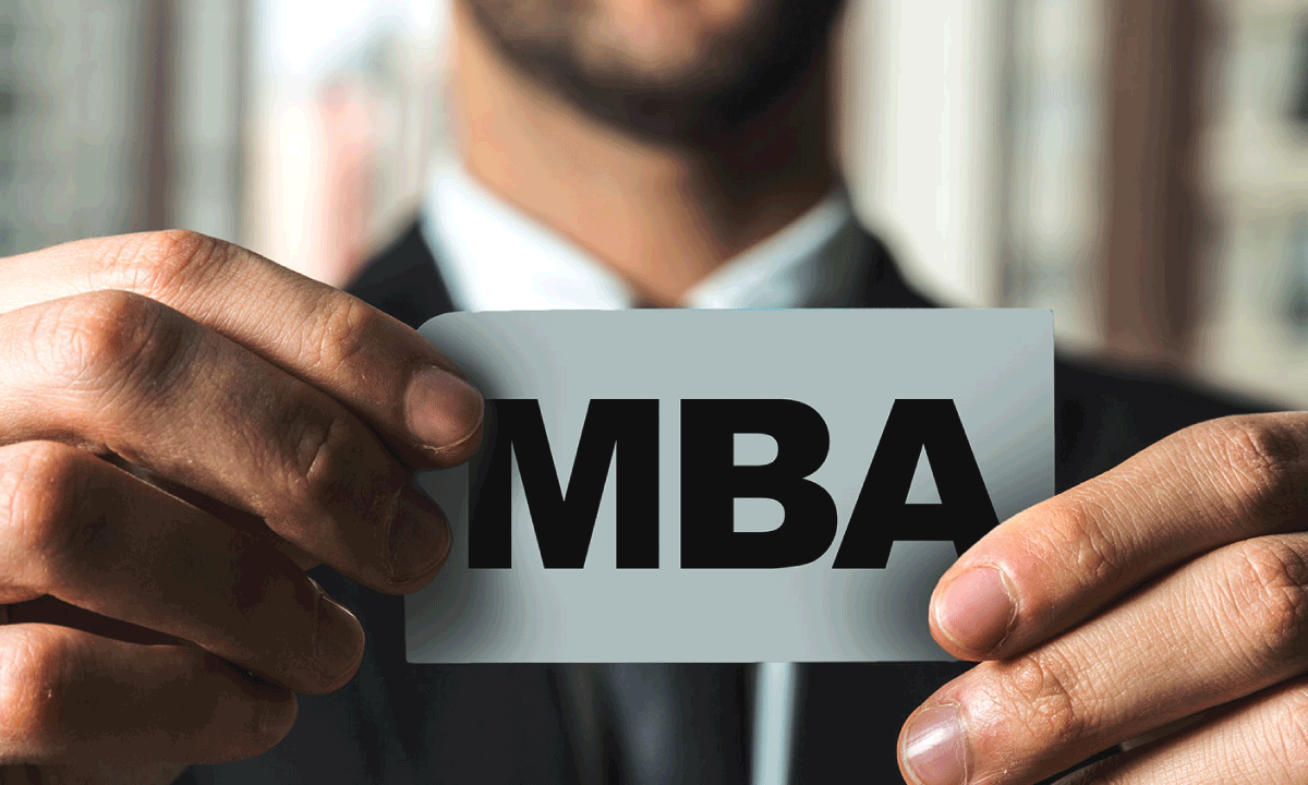 Cómo un MBA impulsa carreras exitosas en consultoría de gestión en Latinoamérica