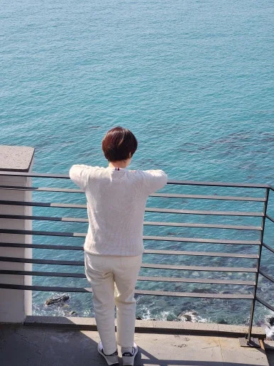 K-Travel Hacks: Unveiling Aether Cafe (에테르) – Your Ultimate Oceanfront Escape in Busan's Huinnyeoul Culture Village - Busan Cafe, Huinnyeoul Culture Village