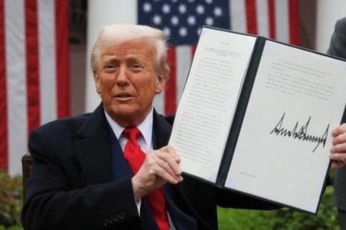 Thuế quan mới của ông Trump đối mặt thách thức pháp lý - Đài Phát thanh và truyền hình Hà Nội