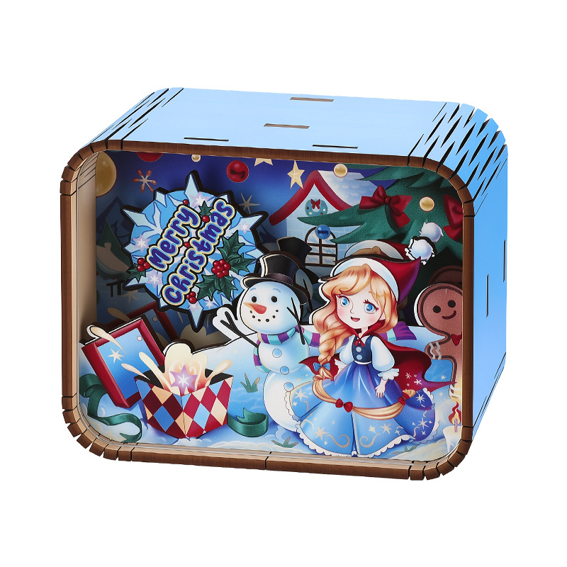 Wooden music box with Christmas motif