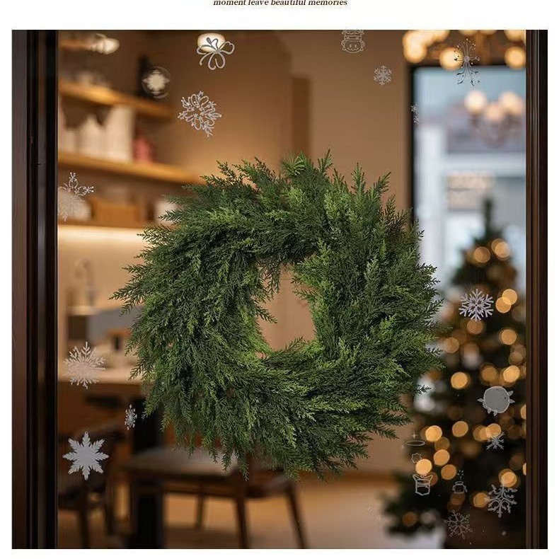Dekorativer Weihnachtskranz für festliche Anlässe