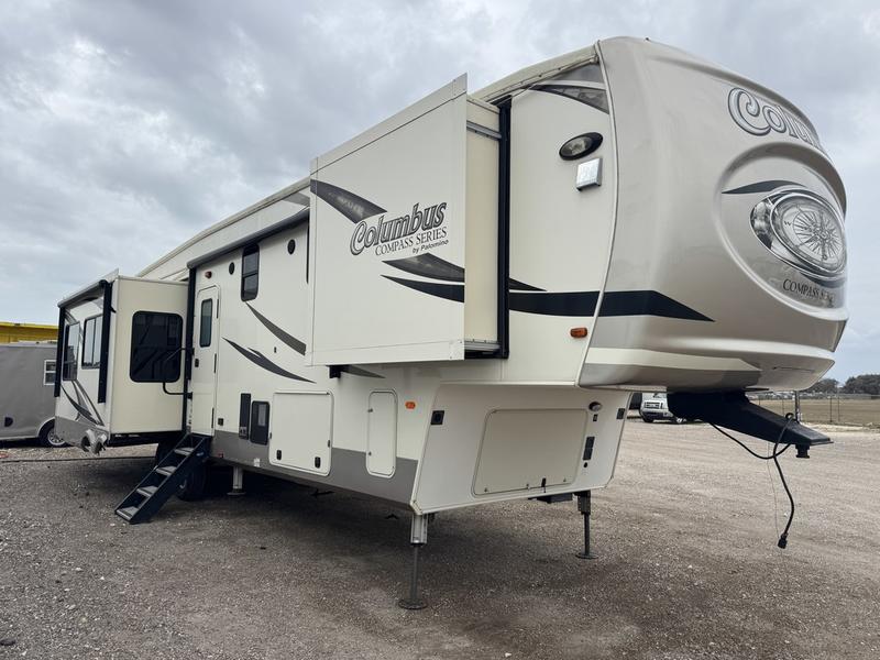 2019 Palomino RV Columbus 383FBC