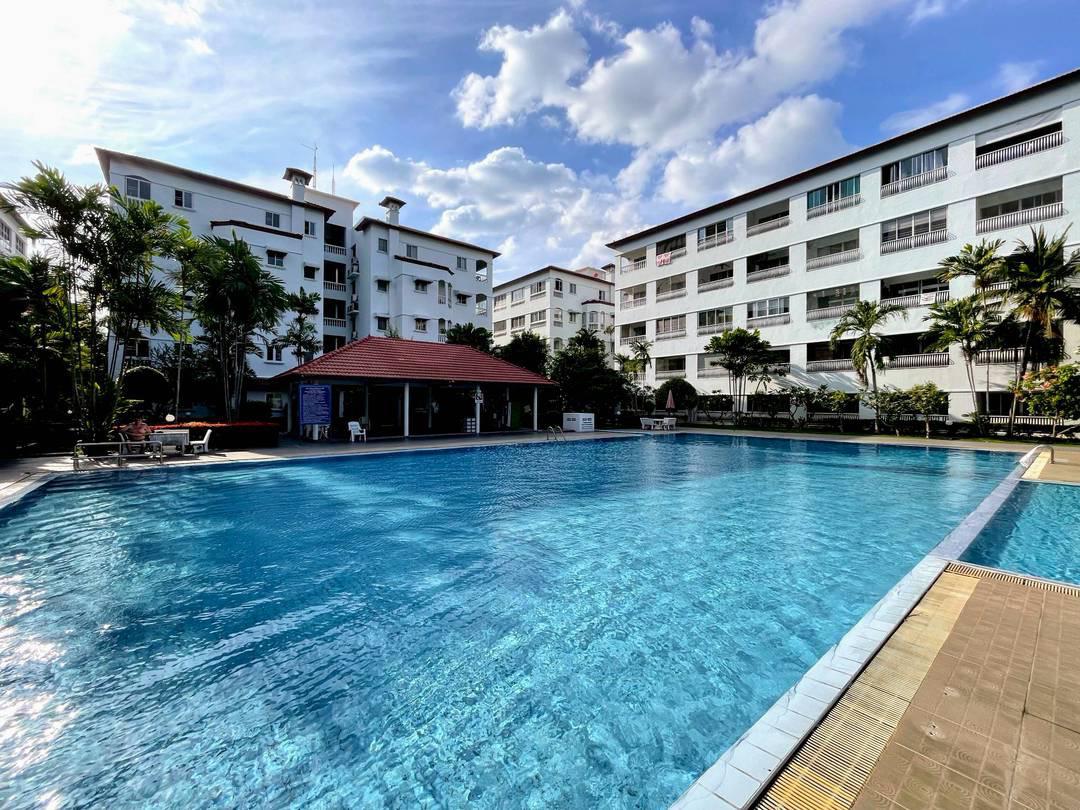 Baan Suan Lalana/SC/F3 LARGE STUDIO · 1 BATH · 40 SQ M · 1 BALCONY 7
