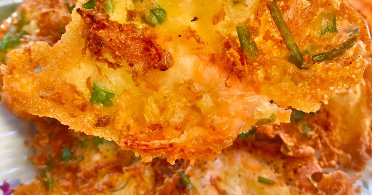 Bánh tôm chiên bột