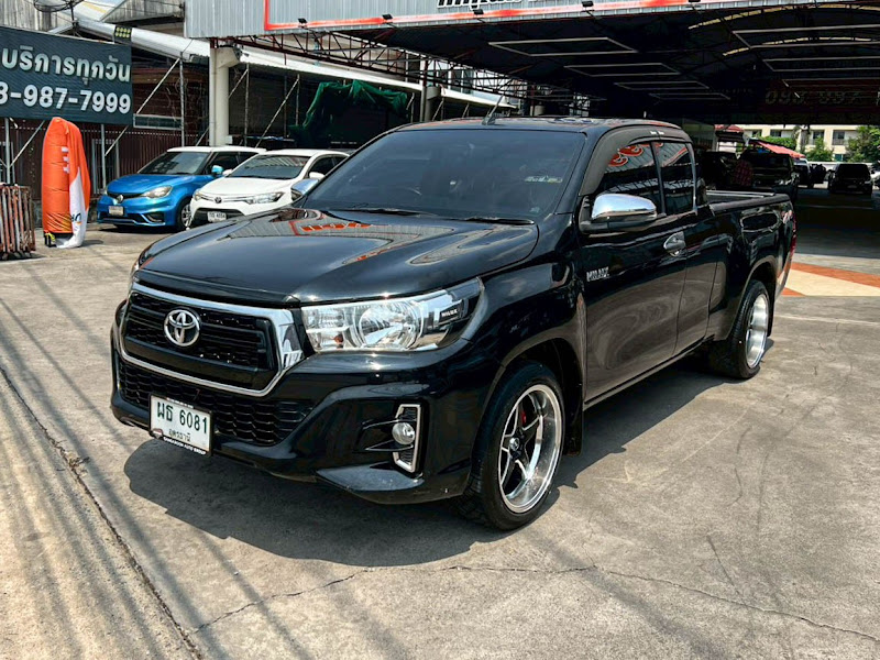TOYOTA HILUX REVO