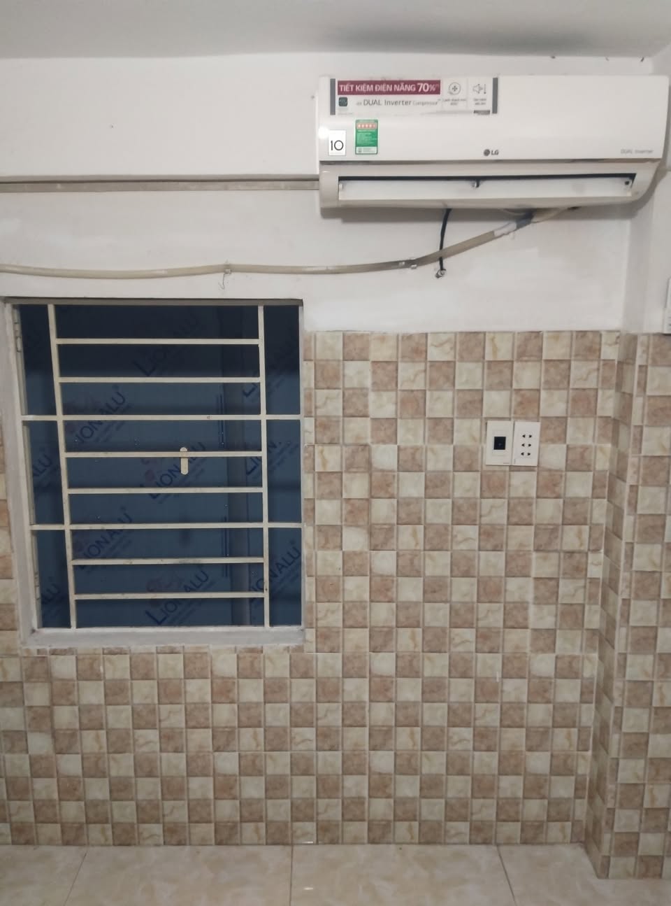 Mình chỉ còn một phòng trống 2