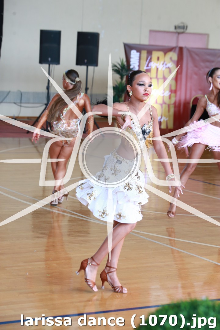 larissa dance (1070).jpg