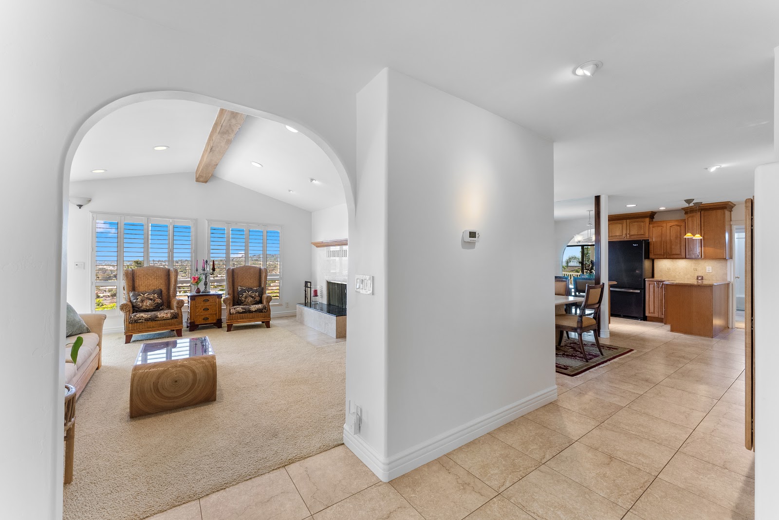 3602 Ticonderoga – Entry Arch and Views