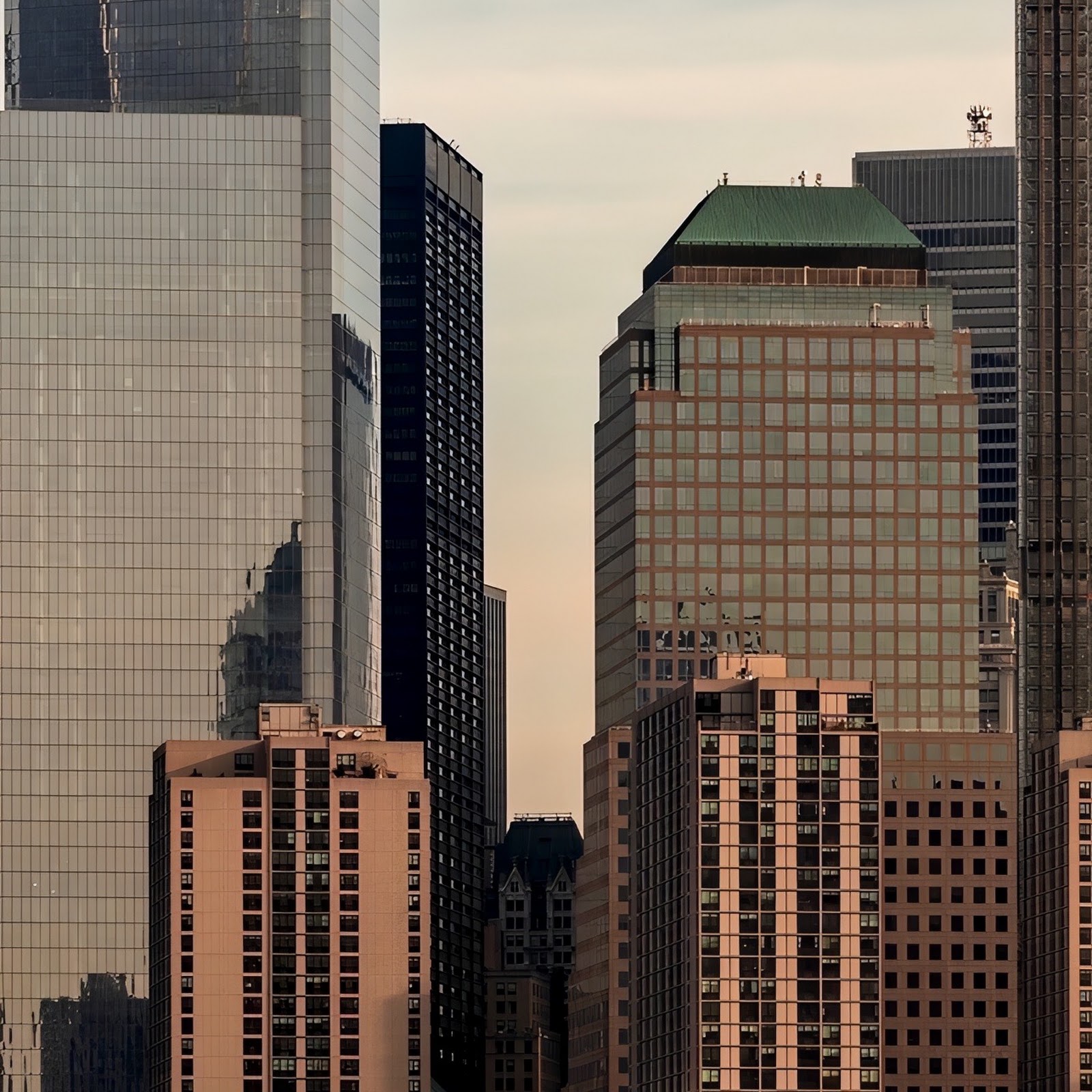 Download Lower Manhattan Skyline by Waterfront Full HD iPhone