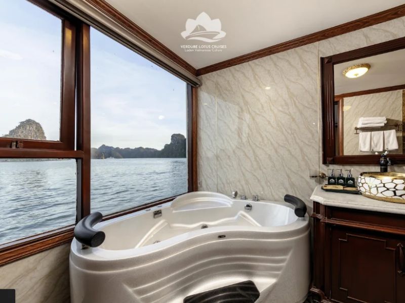 Verdure lotus cruise