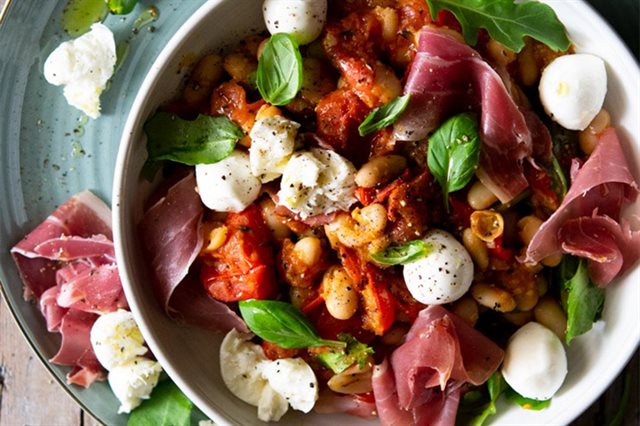 Salad Đậu Trắng Cà Chua