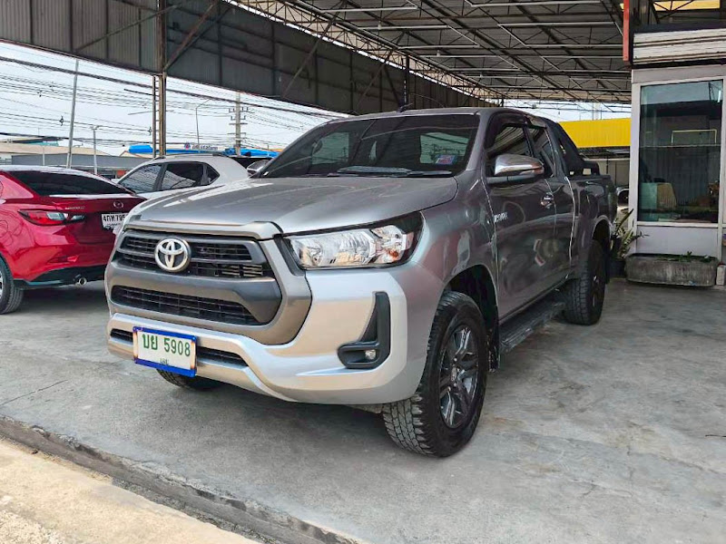 TOYOTA HILUX REVO