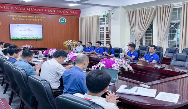 Trường Đại học Tây Bắc ký kết thỏa thuận hợp tác với  Công ty Cổ phần Phúc Sinh Sơn La