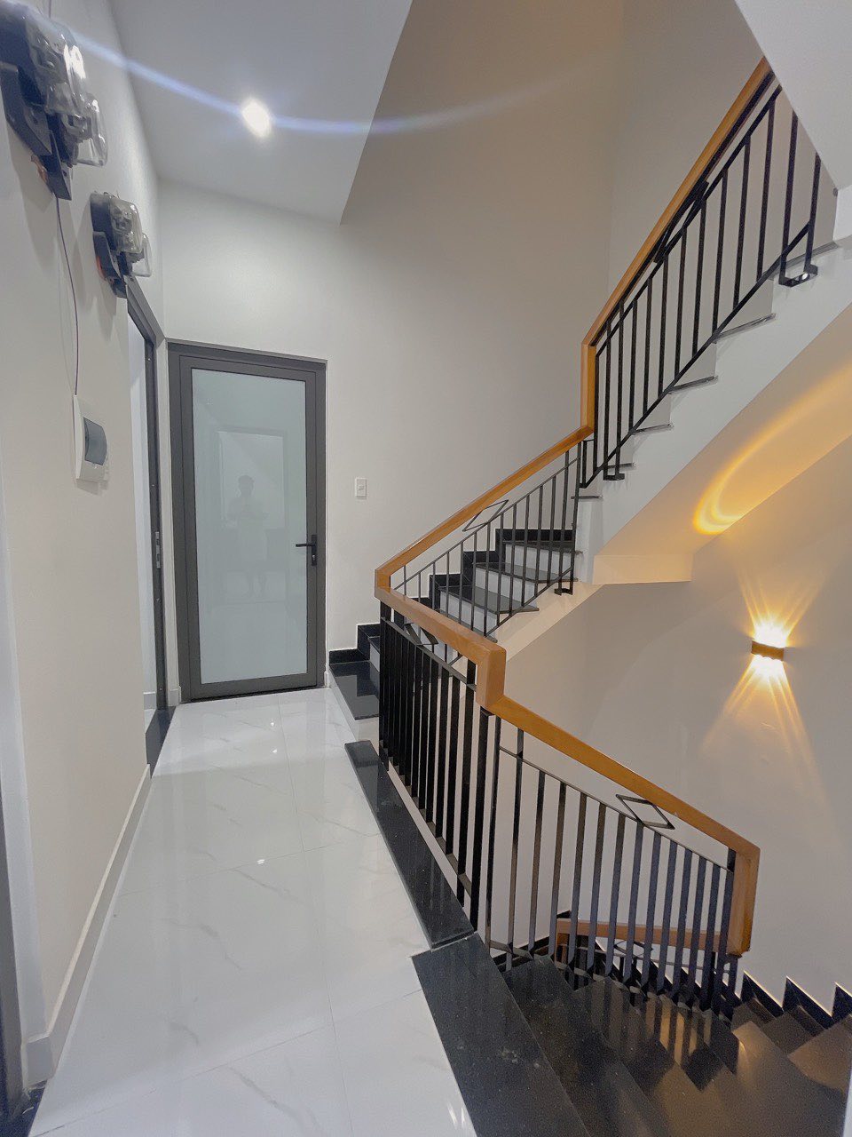 Cần cho thuê căn hộ mặt tiền Phù Đổng - sát Phạm Hùng  4