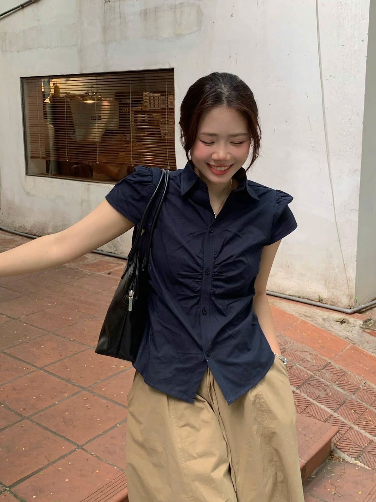 Áo sơ mi ngăn tay nút nhíu ngực XONXEN SHOP A805 – Image 6