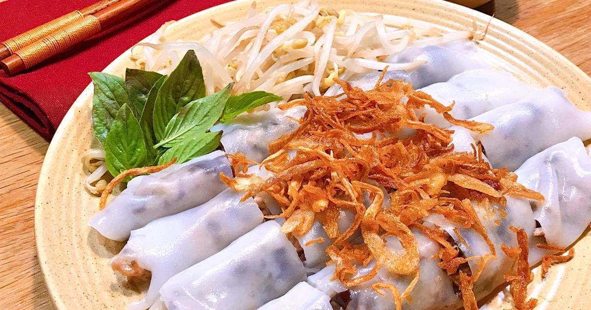 Bánh Cuốn Tráng Chảo Nhân Thịt Băm Nấm Mèo