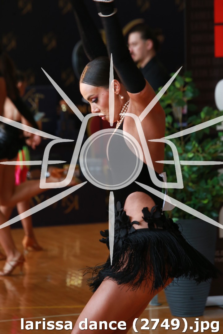 larissa dance (2749).jpg