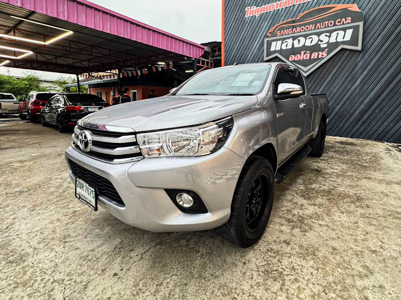 TOYOTA HILUX REVO