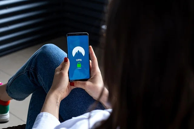 HTTP와 HTTPS의 구조적 차이, 보안은 어떻게 달라질까?