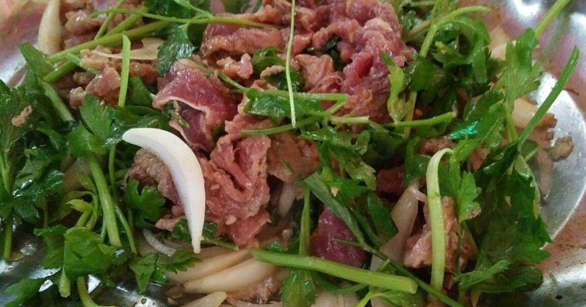 Bò xào cần tây