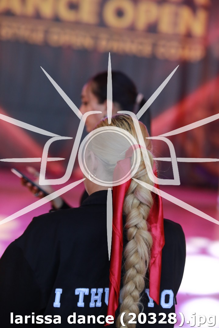 larissa dance (20328).jpg